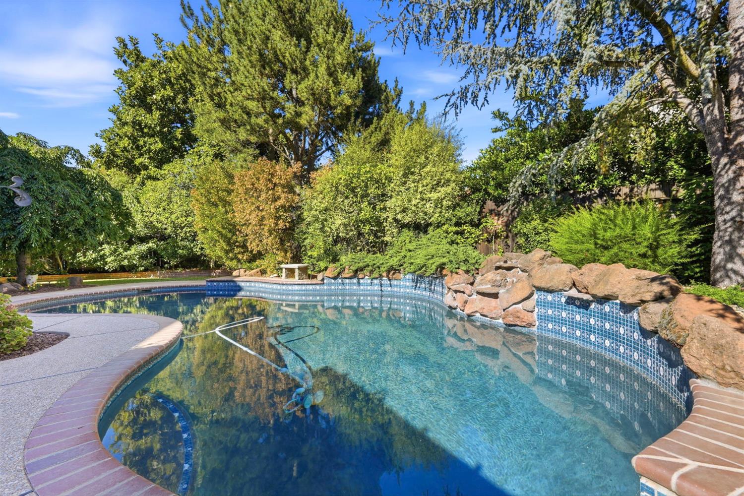 8804 Bradbury Court — photo