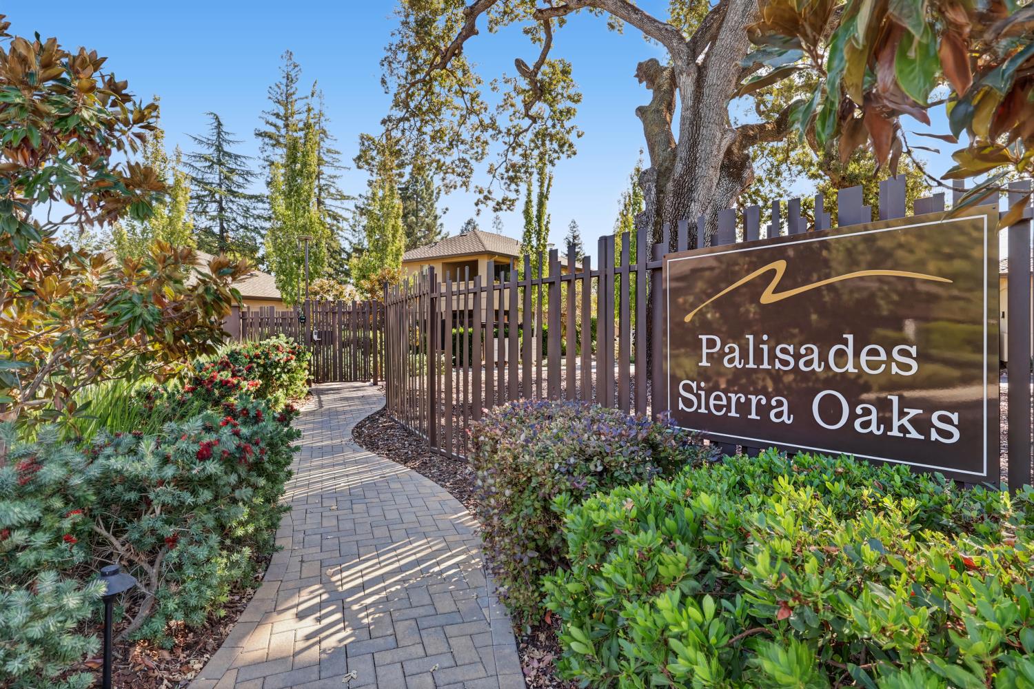 233 Palisades Sierra Oaks Ln — photo