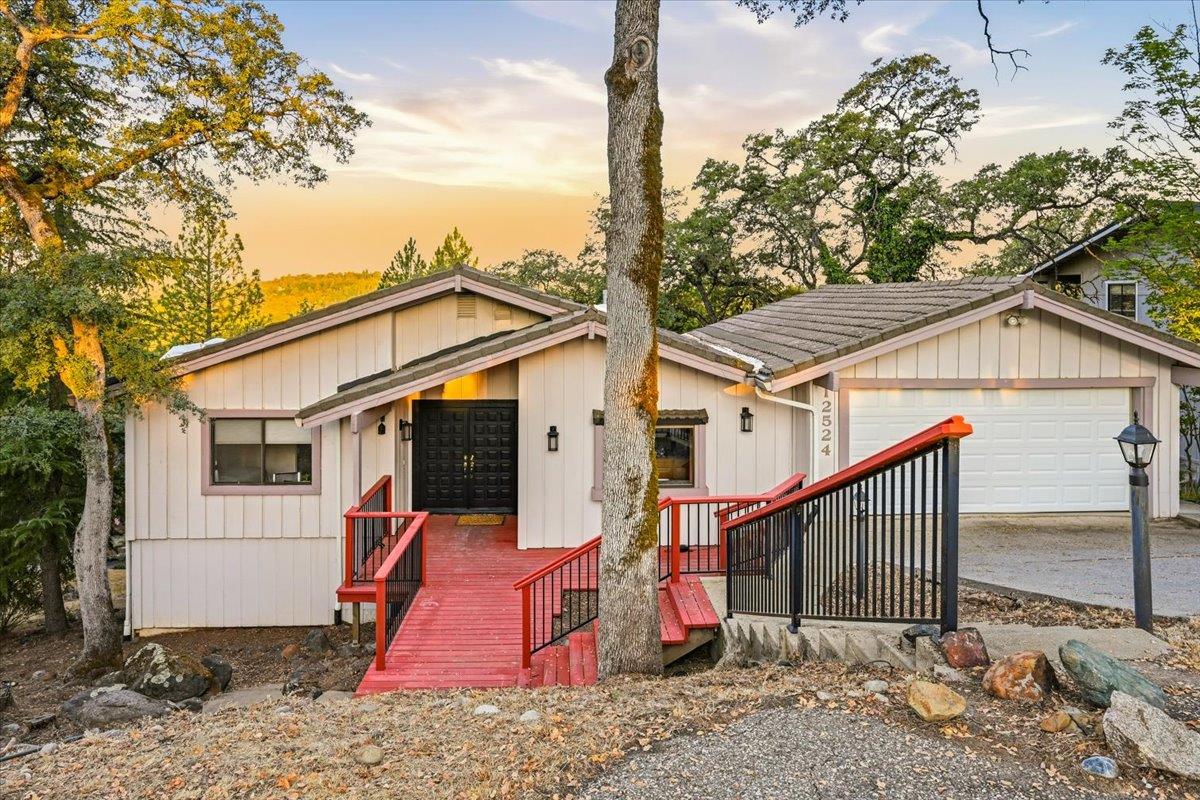 12524 Jayhawk Court — photo