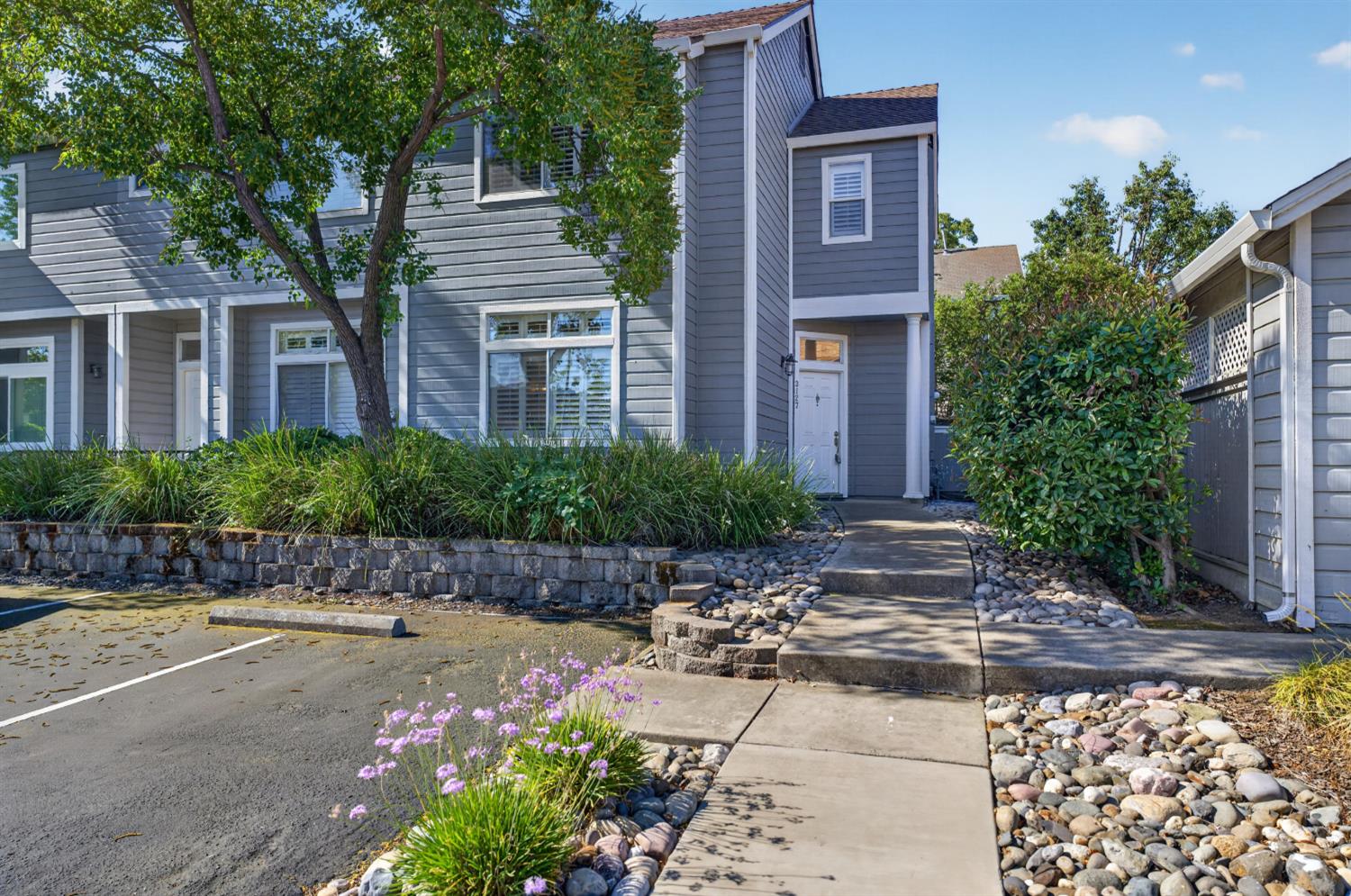 3127 Woods Circle — photo