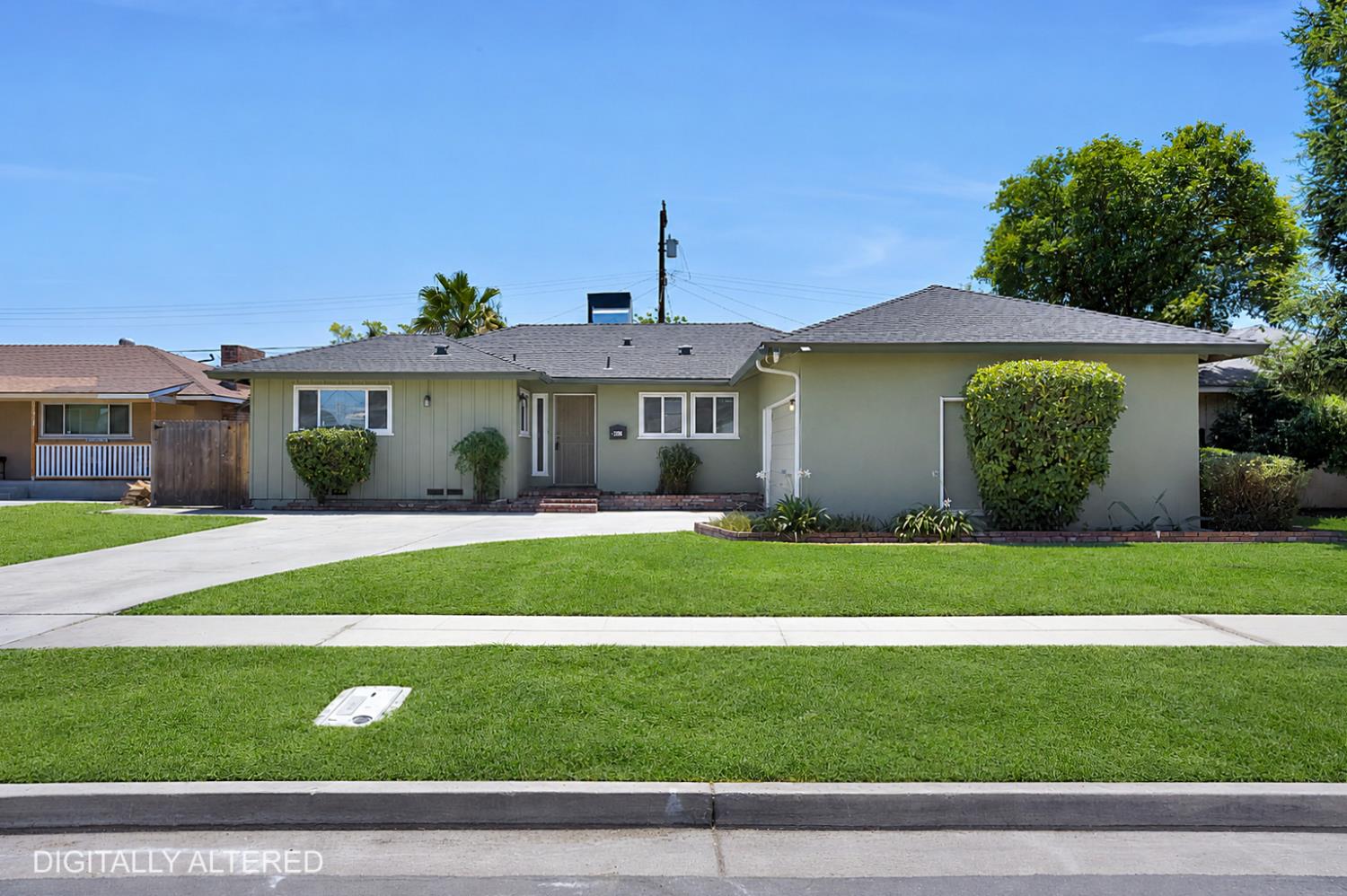 2938 E Willis Avenue — photo
