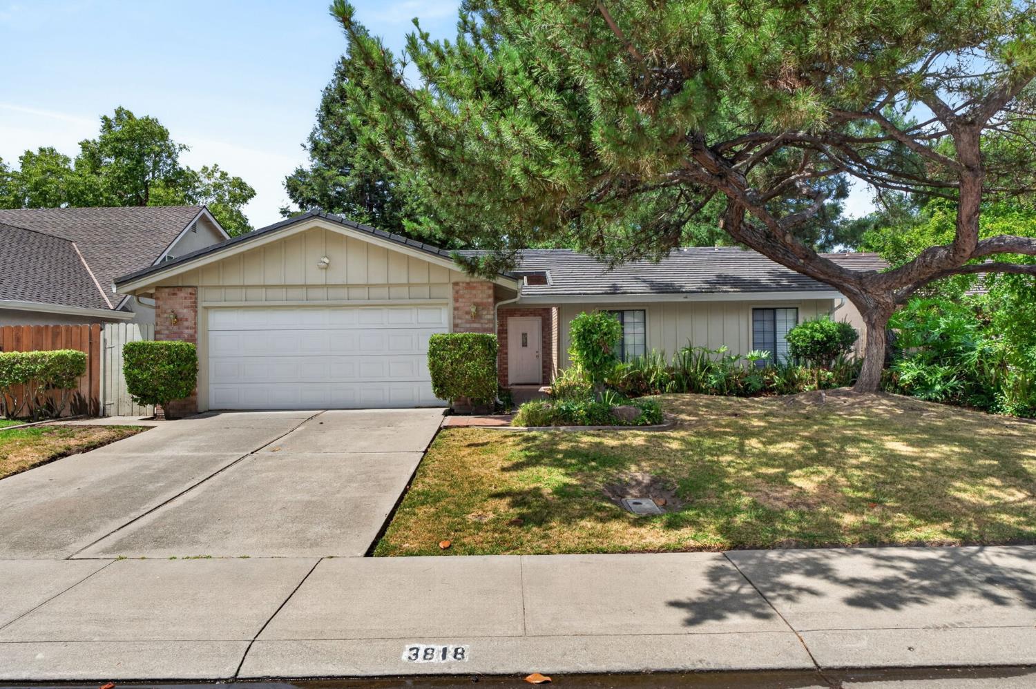 3818 Round Valley Circle — photo