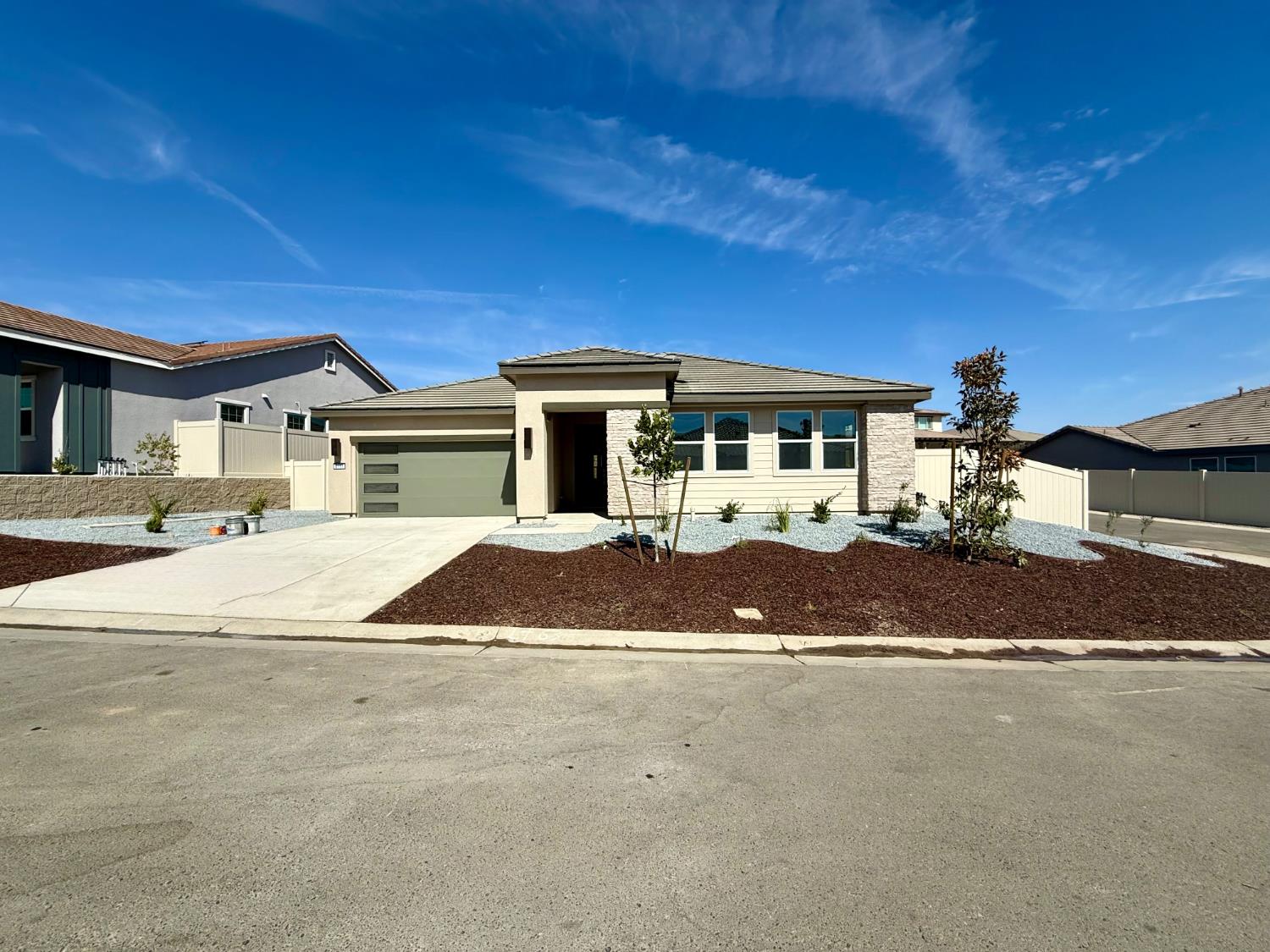 8111 Cottonwood Drive — photo