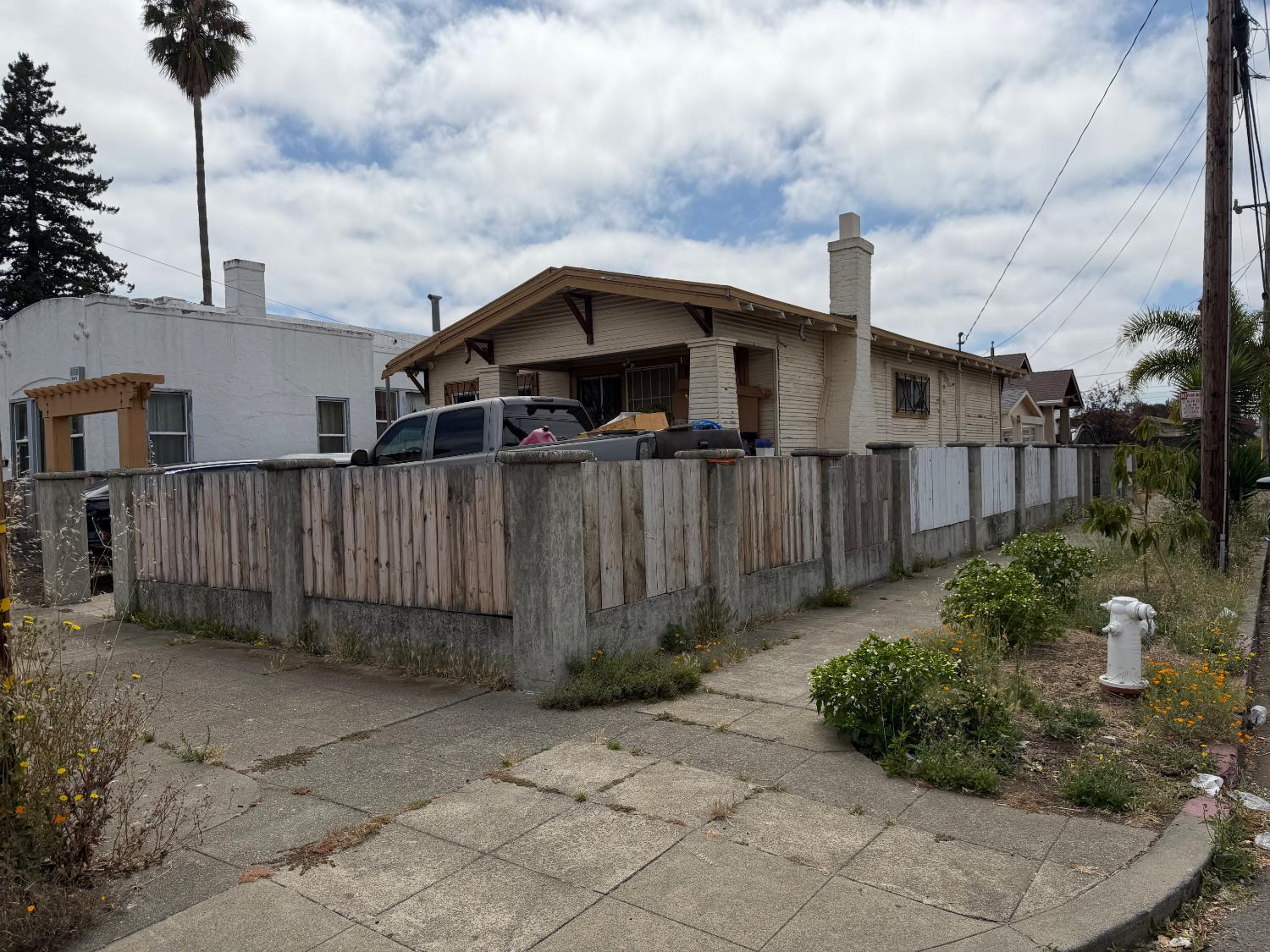 2300 85th Avenue — photo