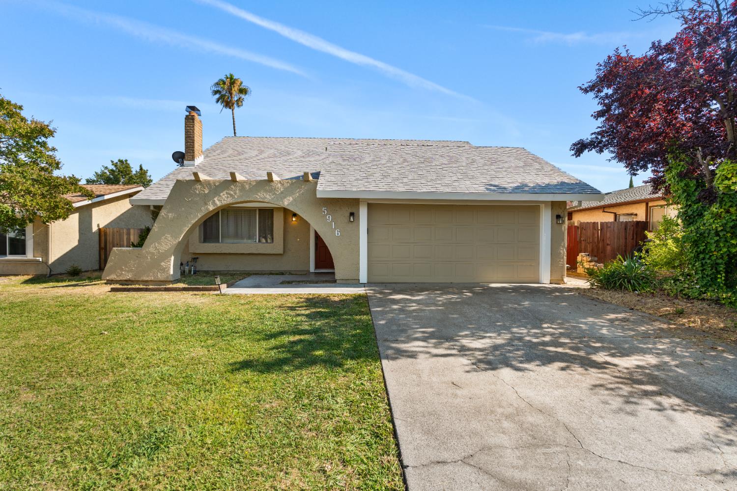 5916 Birchglade Way — photo