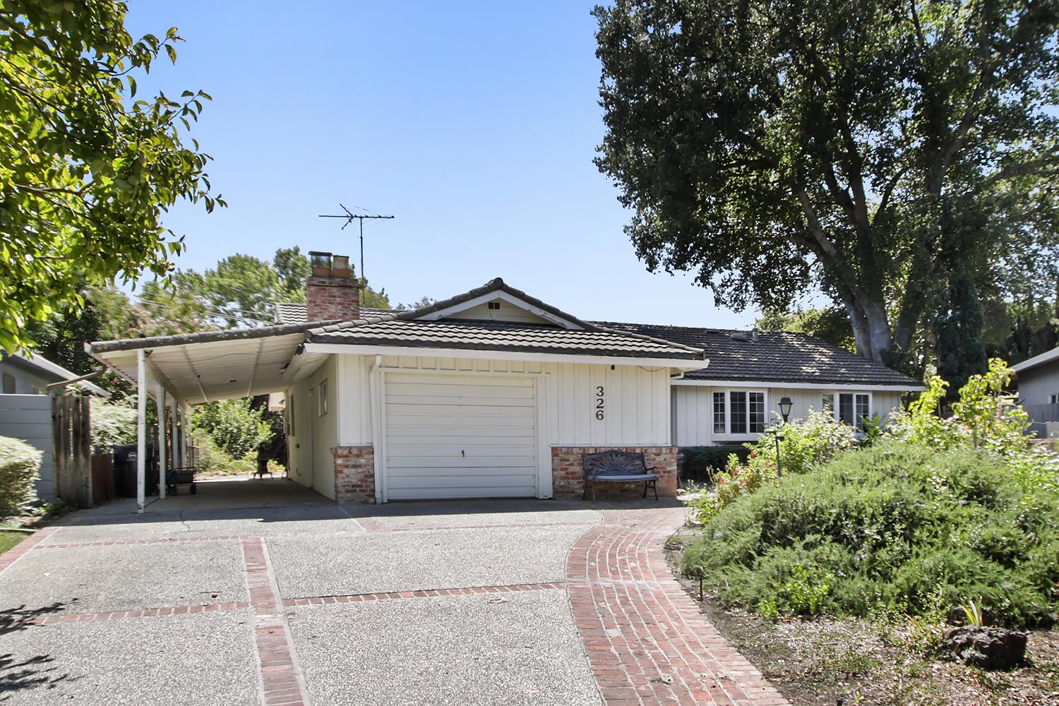 326 Mills Drive — photo