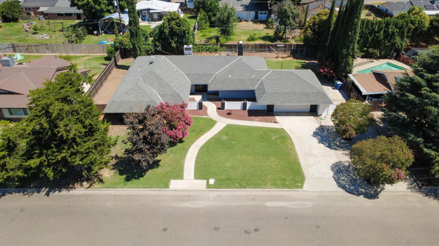 1011 Oregon Drive, Merced, CA 95340 — photo 2