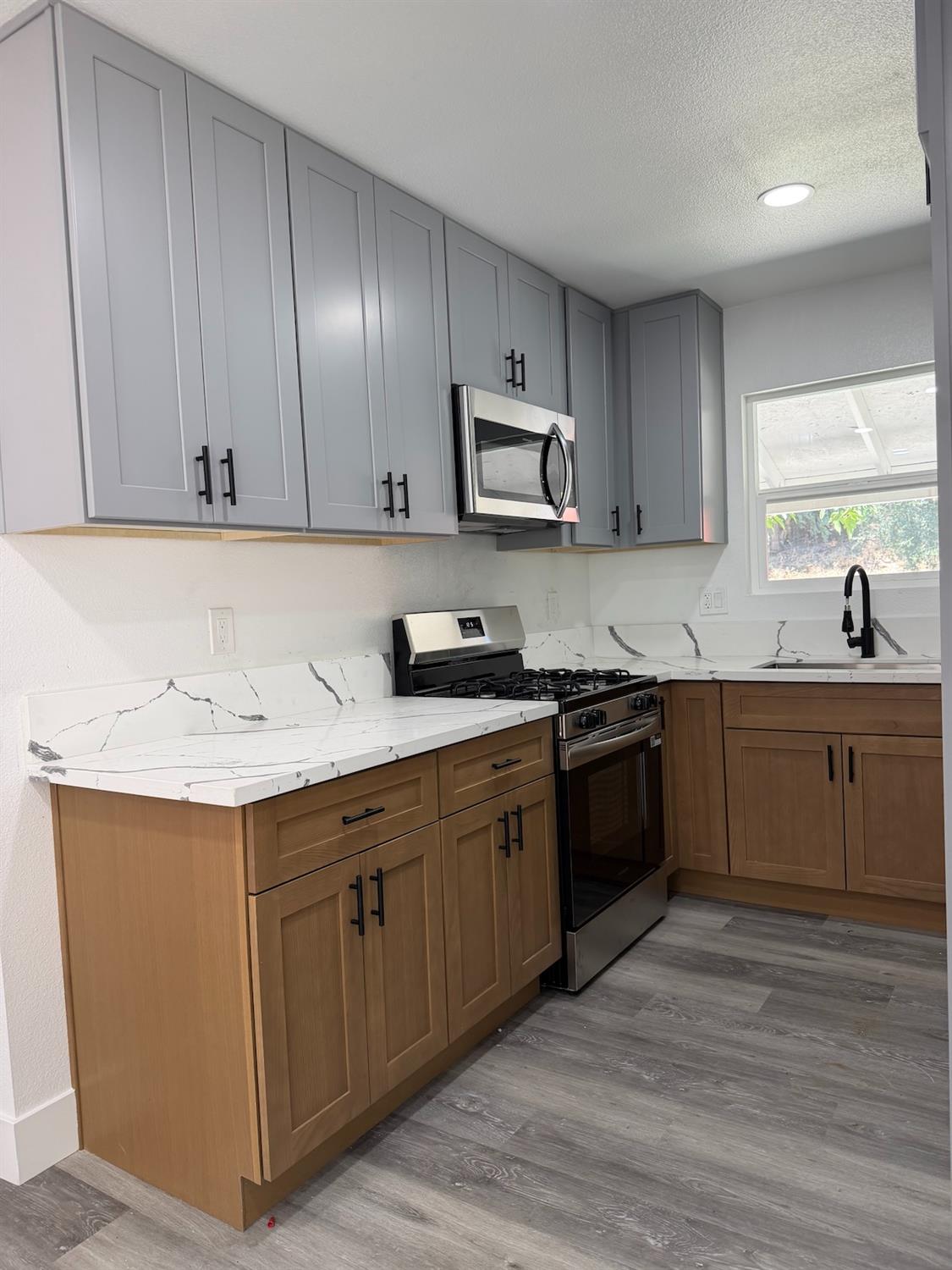 3202 E Lafayette Street — photo 3