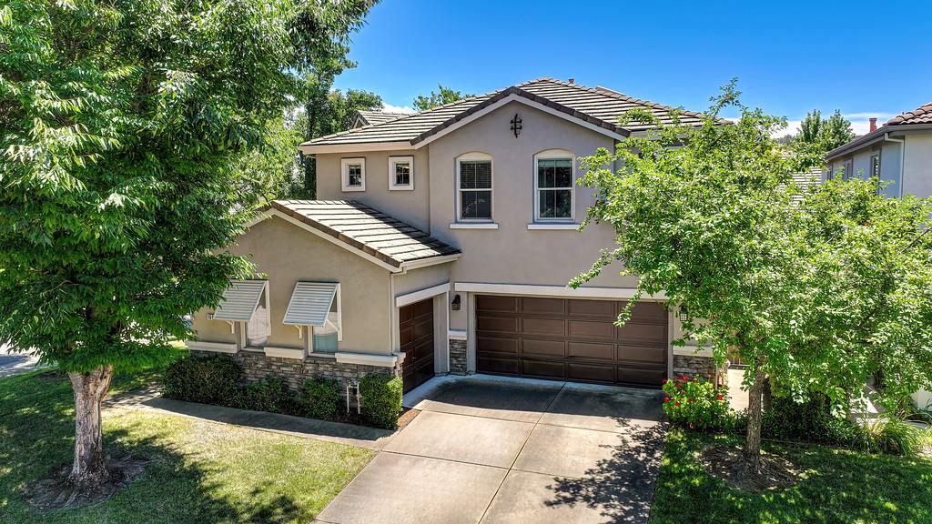 1685 Halverson Court — photo