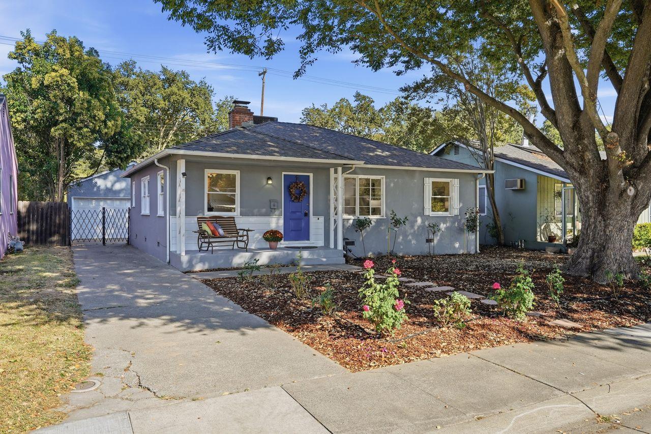 1135 Darnel Way — photo