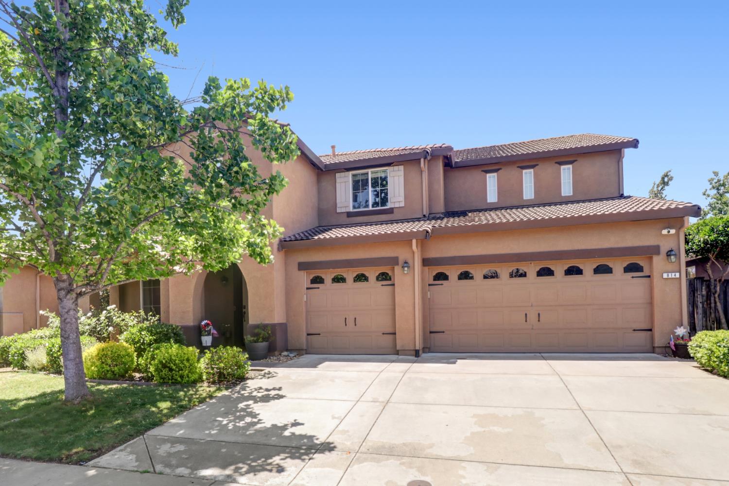 814 Farrington — photo