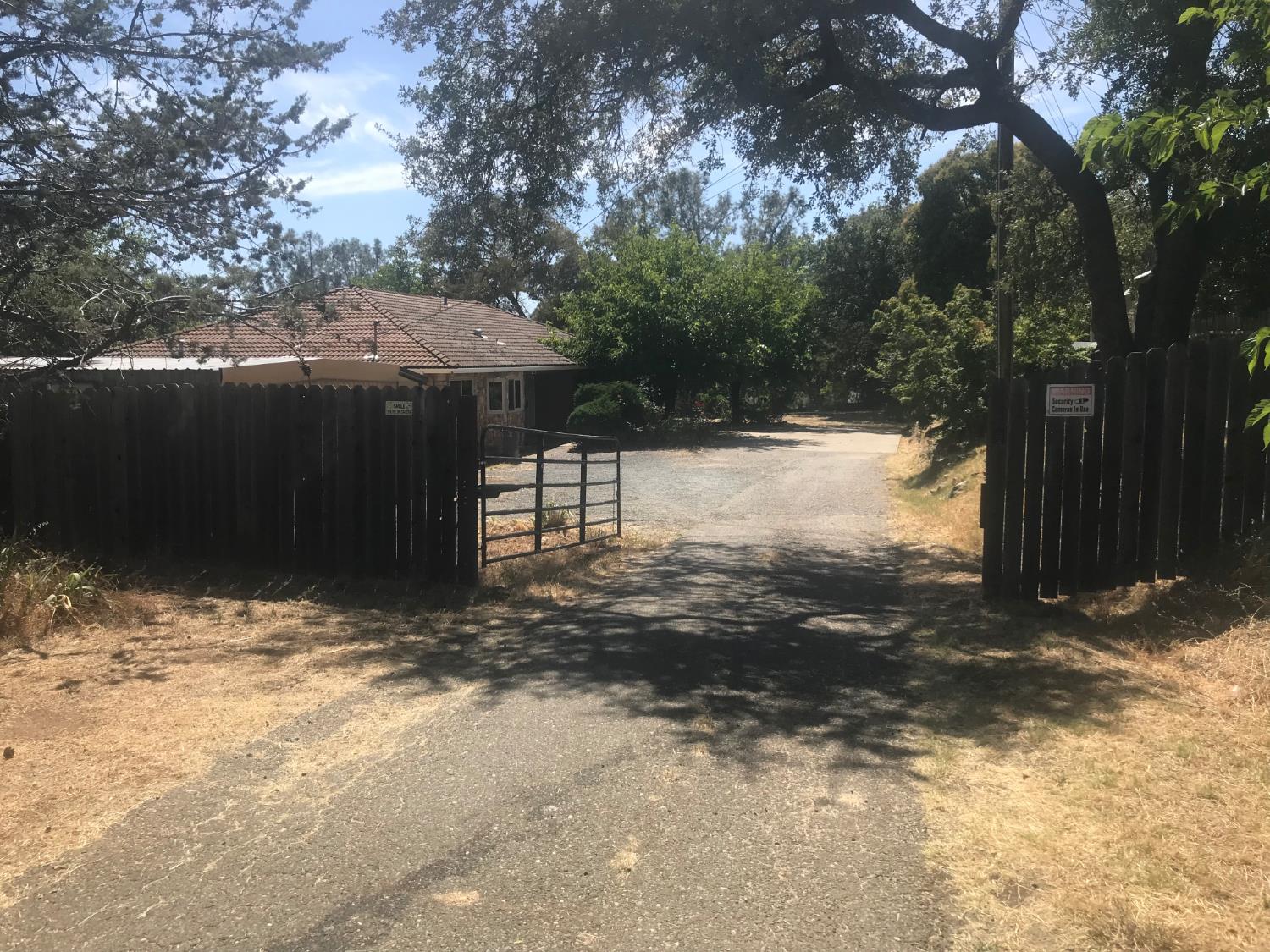 159 E Hillcrest Drive — photo