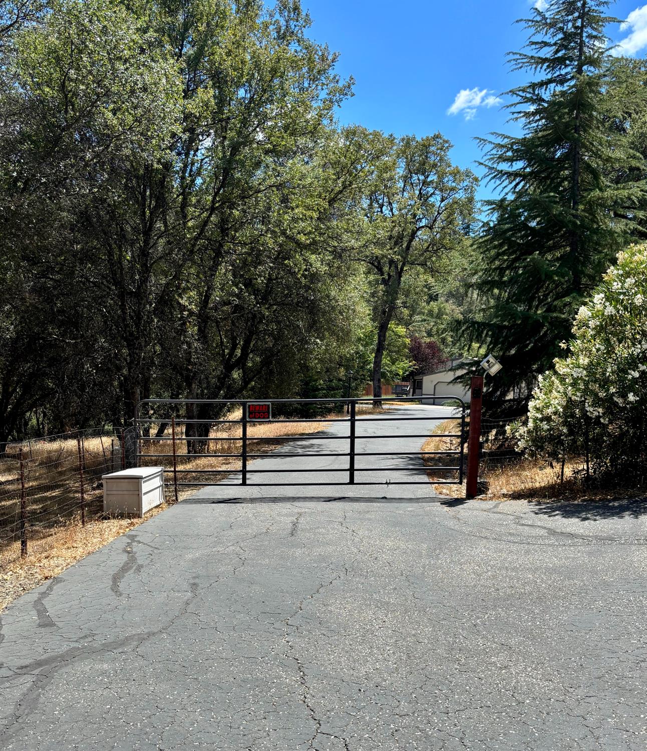 10273 Holcomb Drive — photo