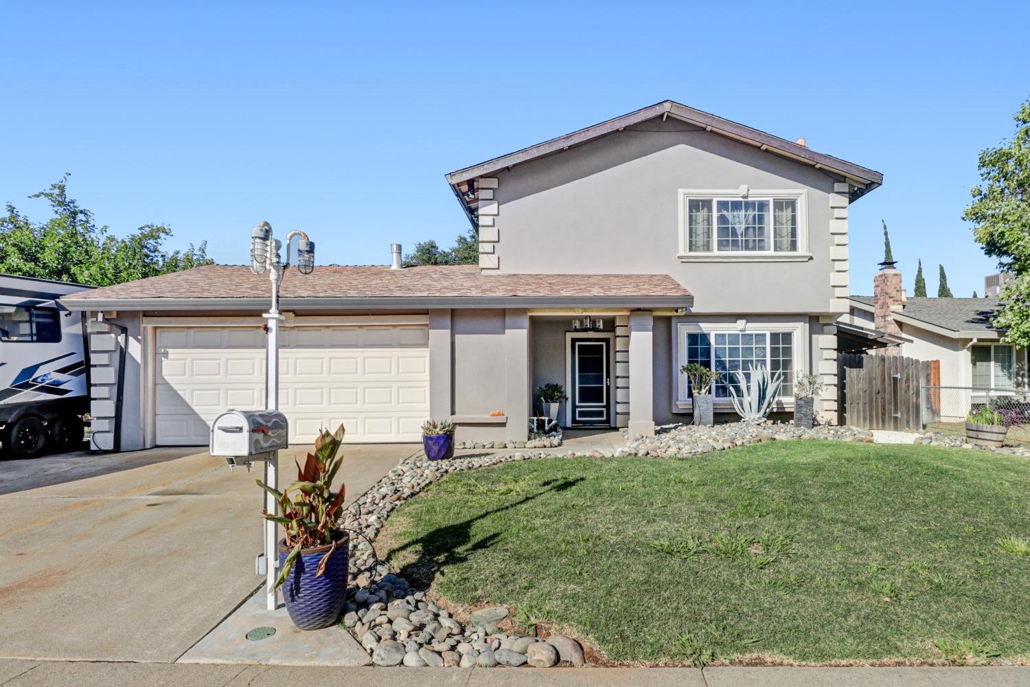 6511 Mossview Way — photo
