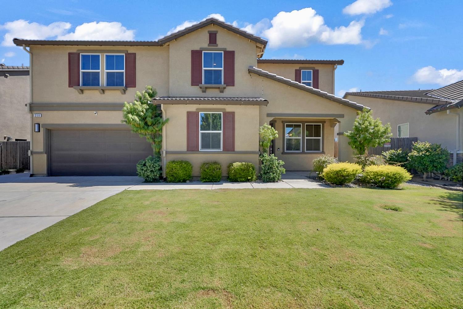 258 Columbus Dr. — photo