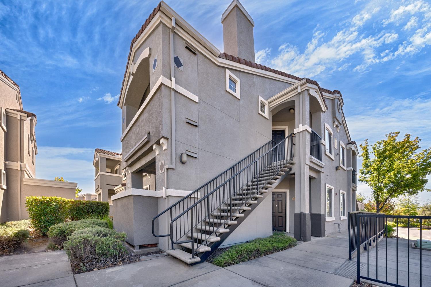 885 Halidon Way 923 — photo