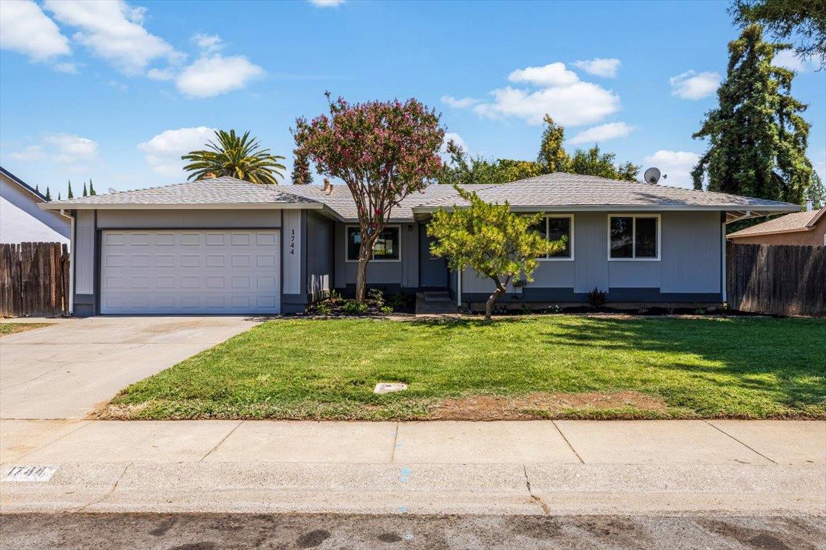 1744 Franquette Drive — photo
