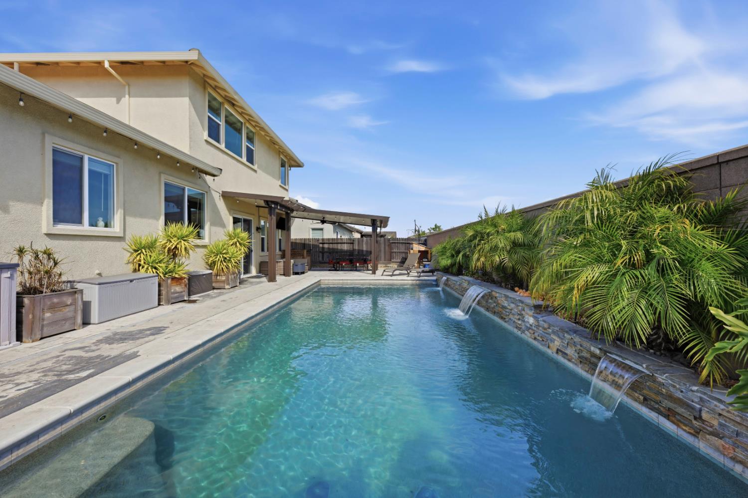 2012 Van Ruiten Drive — photo