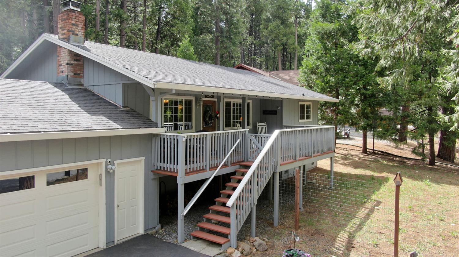 2020 Antler Drive — photo