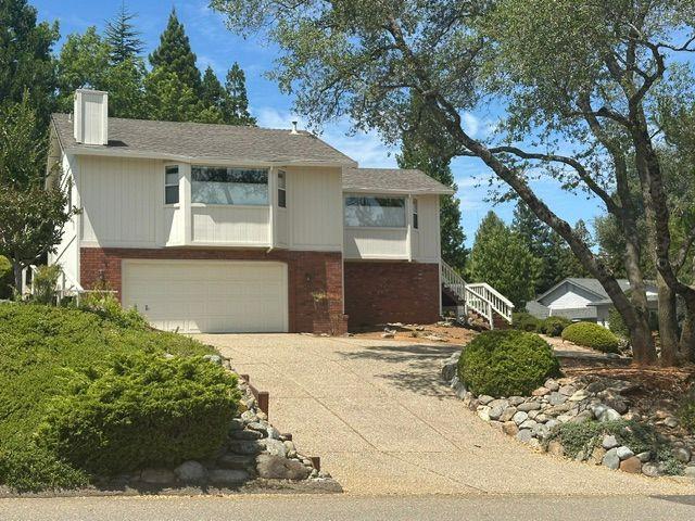 2720 Sandhurst Drive — photo