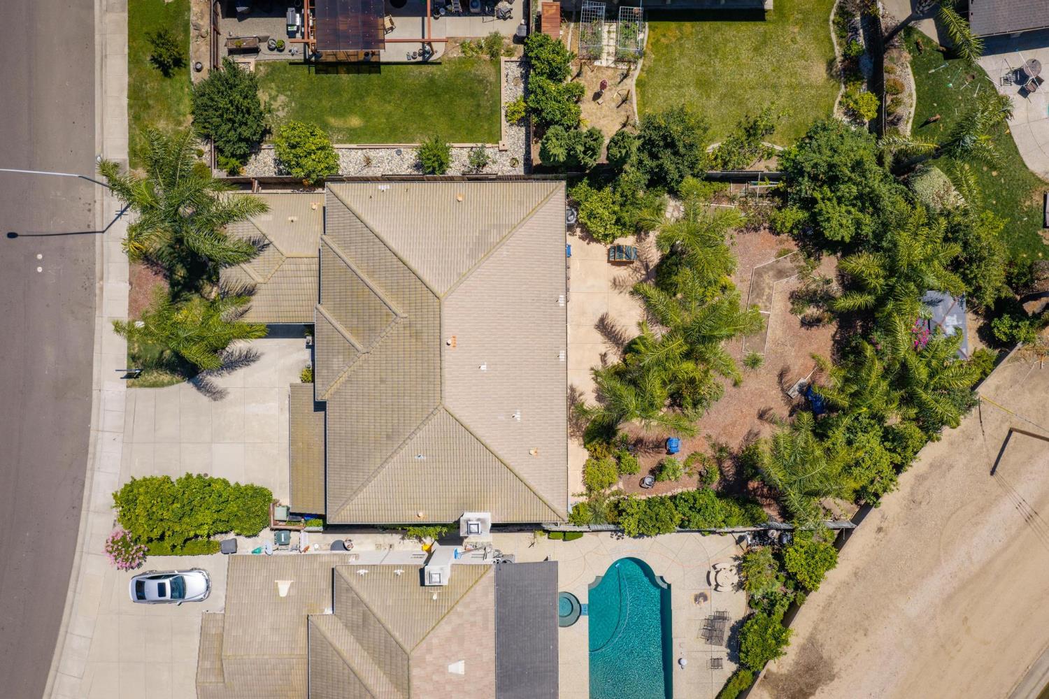 2208 Steinbeck Drive, Modesto, CA 95356 — photo 2