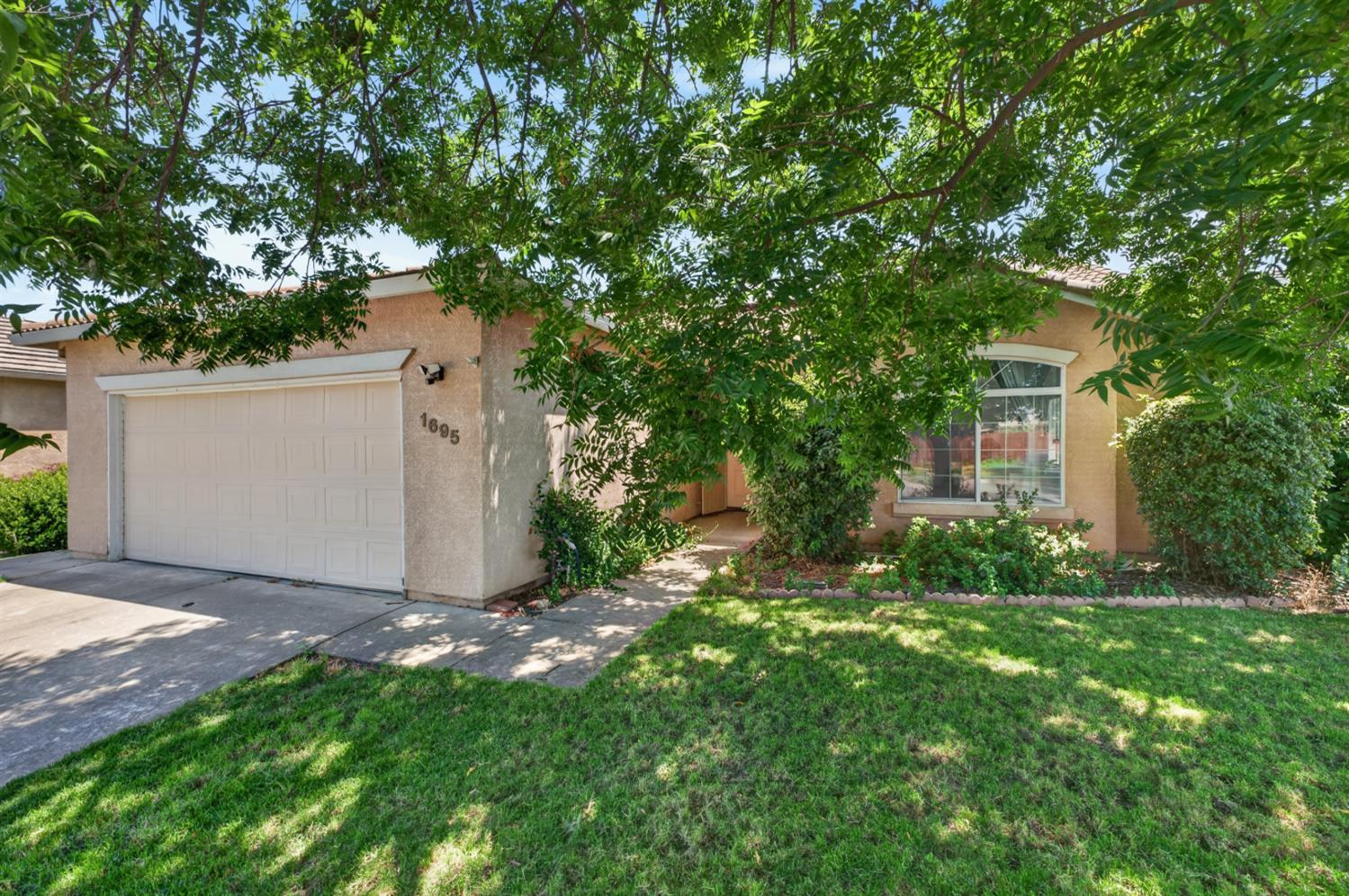 1695 Southpointe Drive — photo