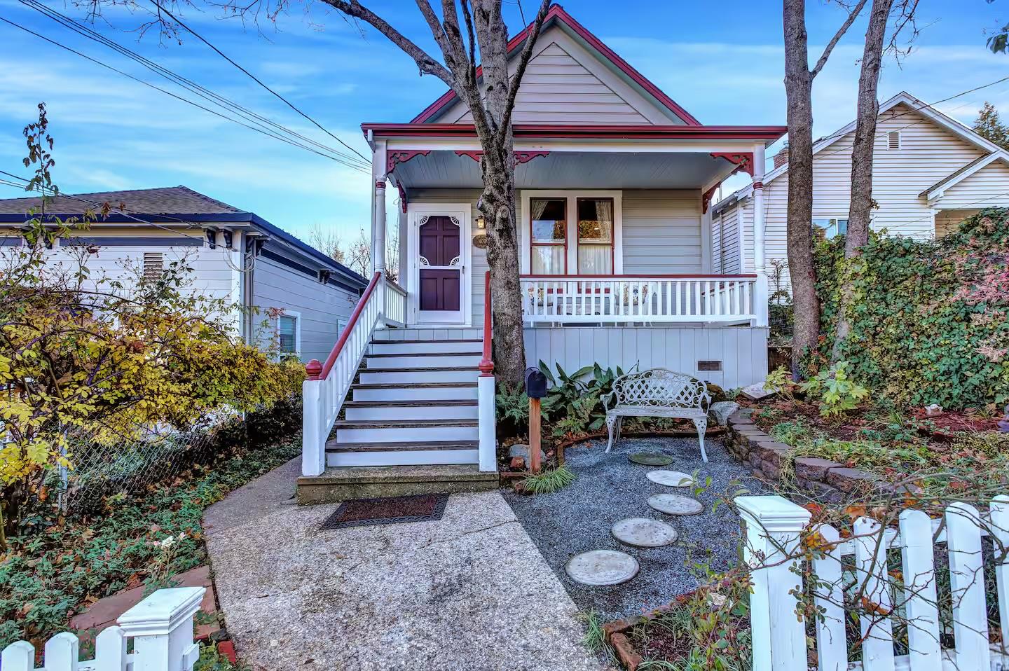 407 Richardson Street — photo