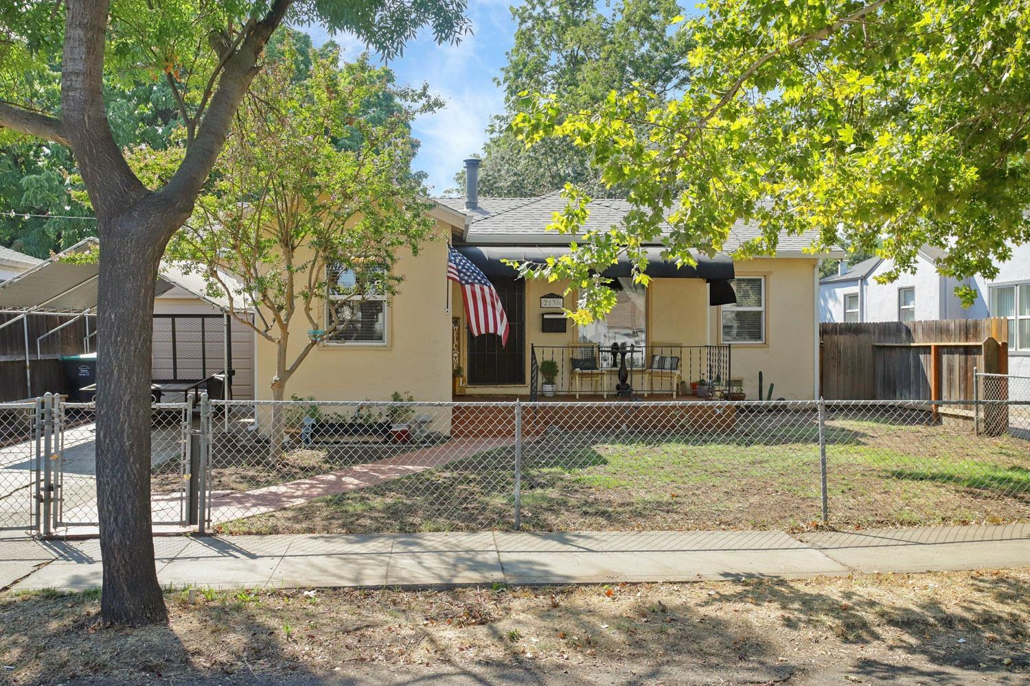 2136 W Rose Street — photo