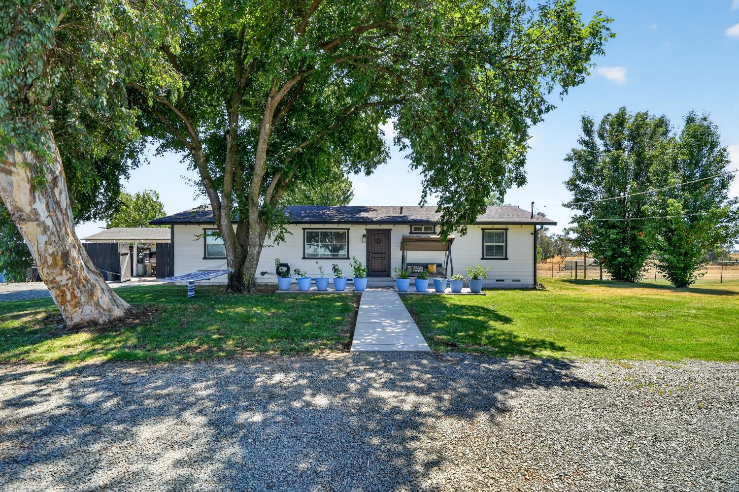 11490 Arno Road — photo