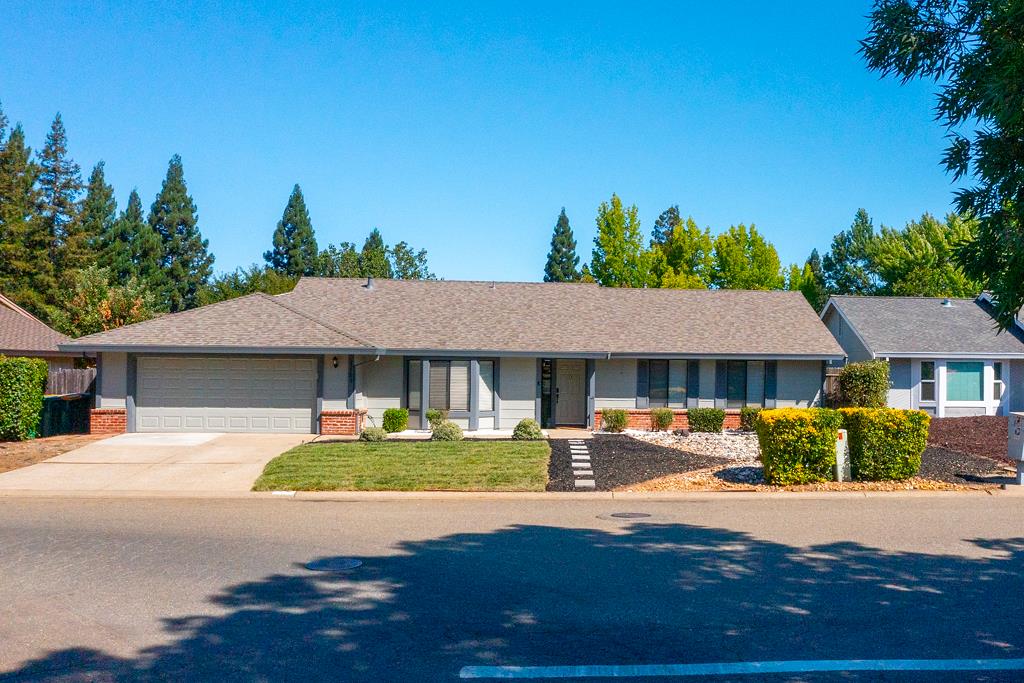 1121 Saint Andrews Drive — photo