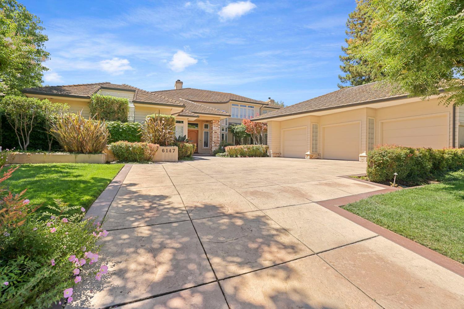 6147 Huntingdale Circle — photo