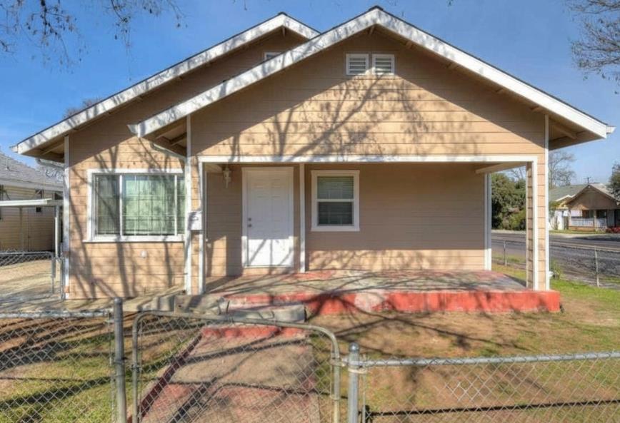 1245 E Poplar Street — photo