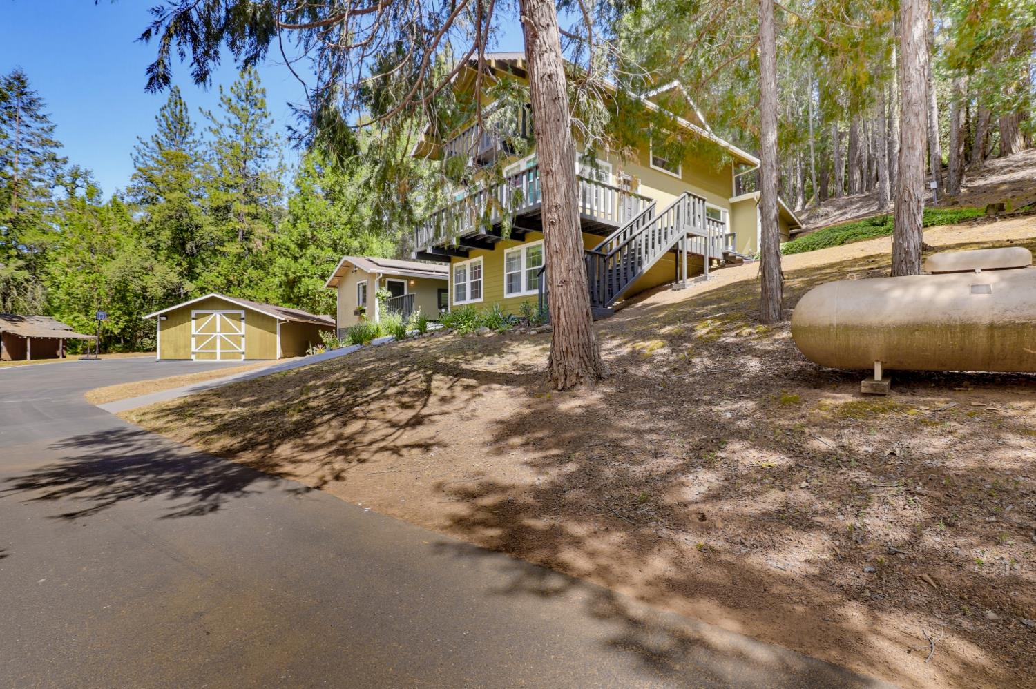 1325 Boole Road — photo