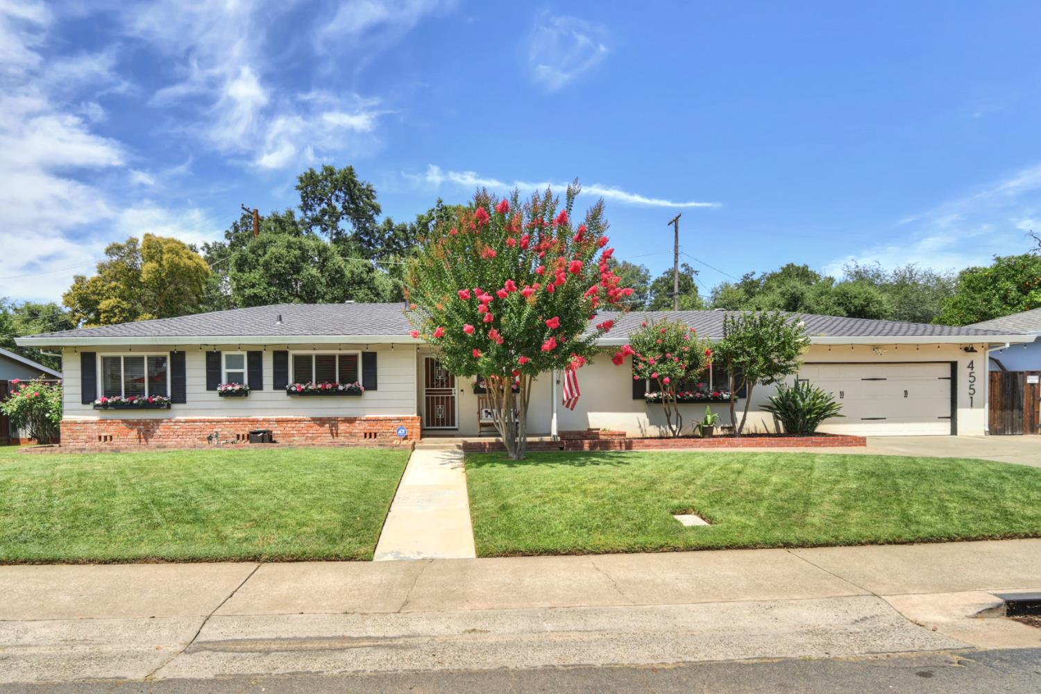 4551 Dartmouth Drive — photo