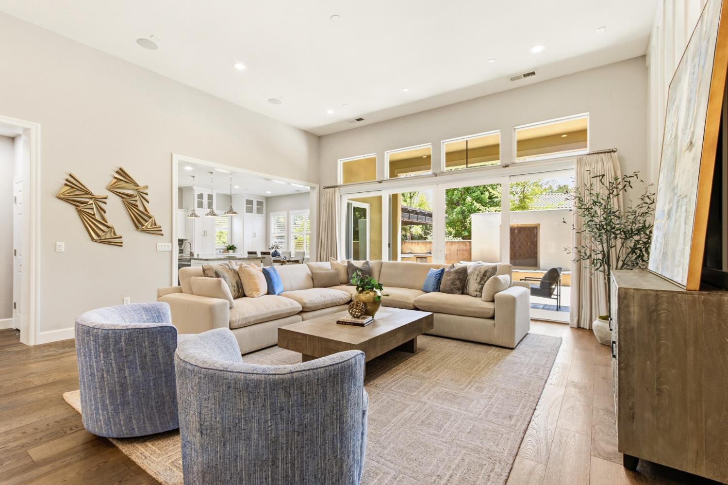8790 Woodgrove Circle — photo