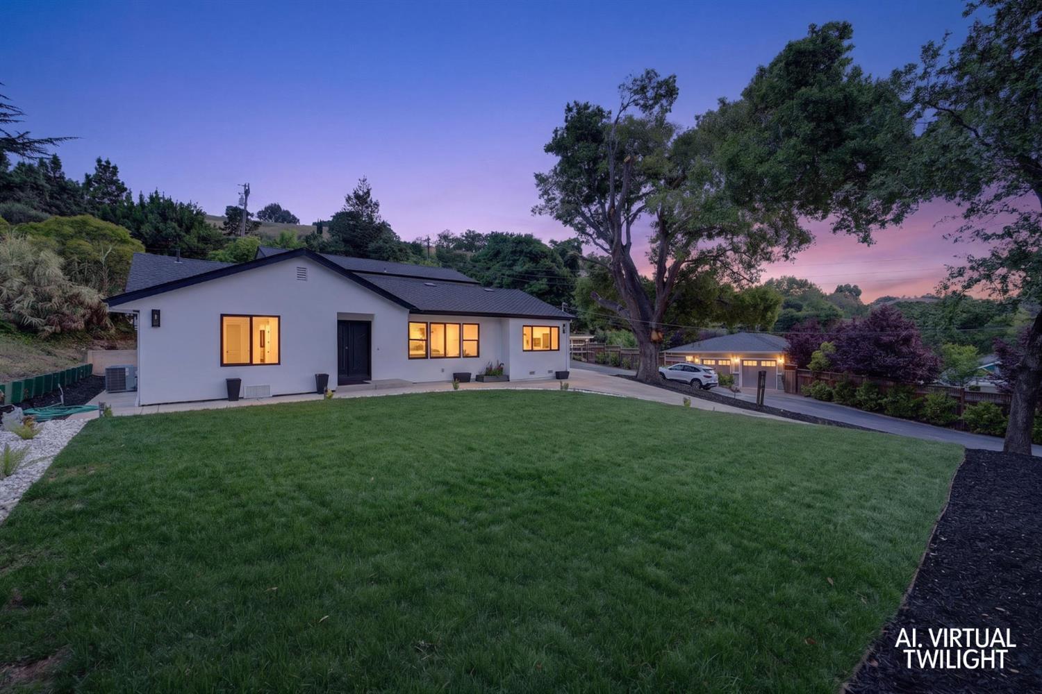 1543 Rancho View Drive — photo