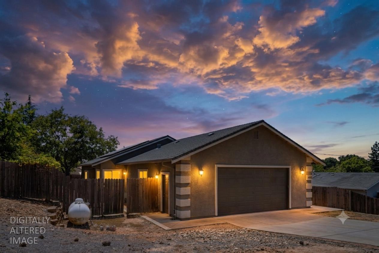 4492 Bayview Drive — photo