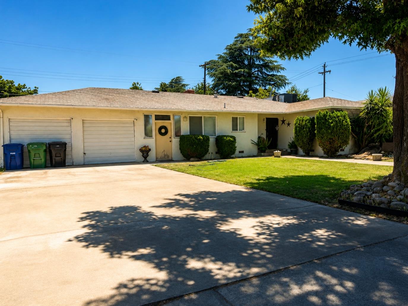 605 Willis Avenue — photo