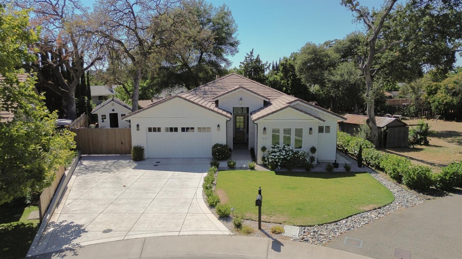 4717 Dewey Orchard Court — photo