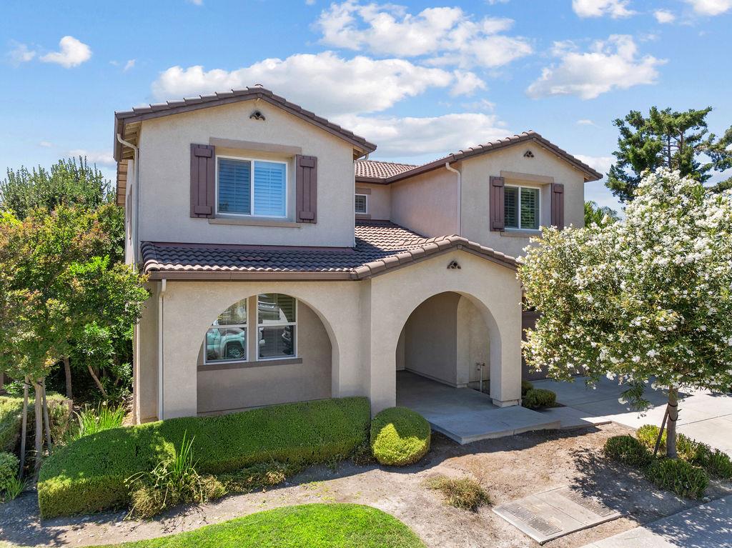 15939 Crescent Park Circle — photo