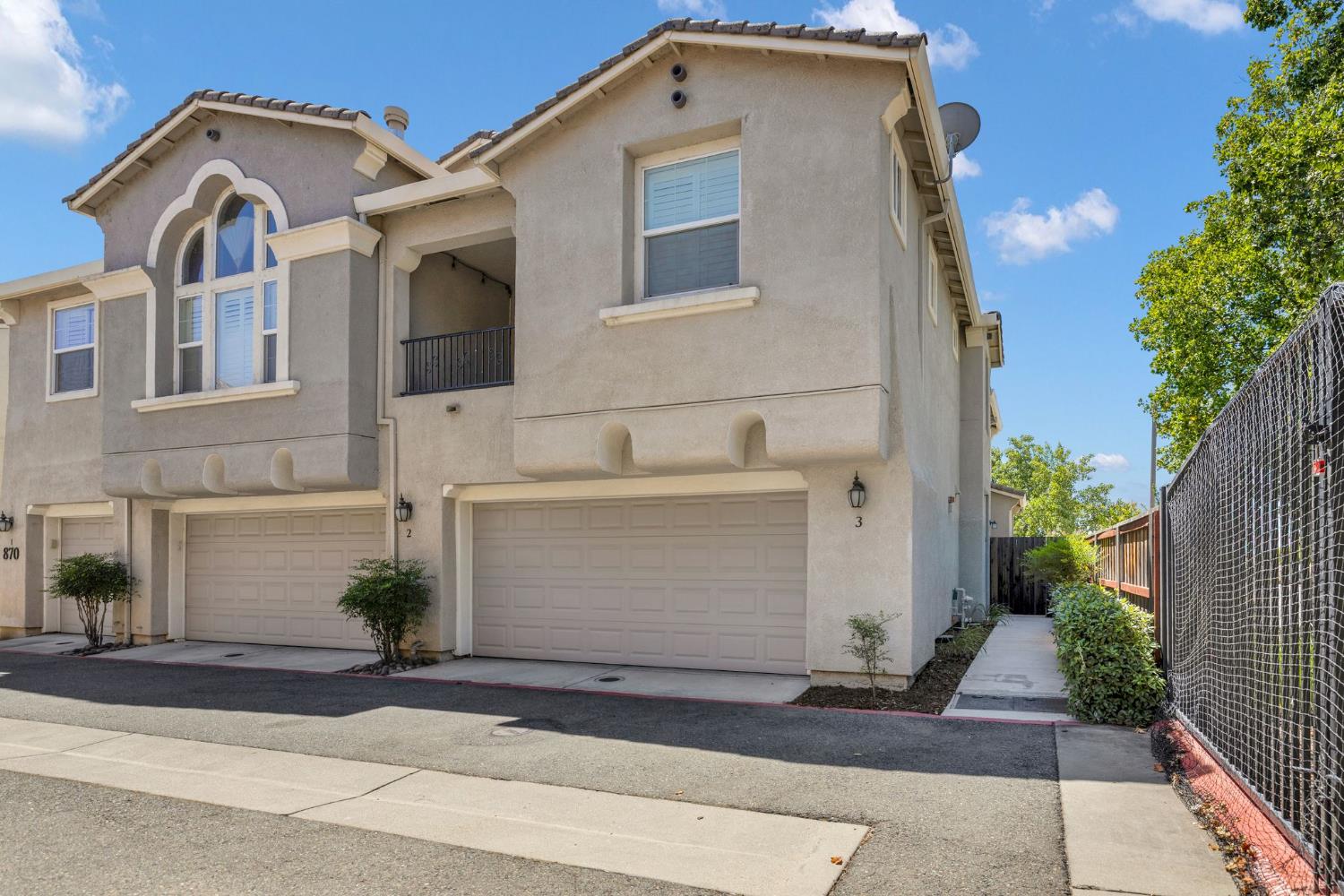 870 Sierra View Circle 3 — photo