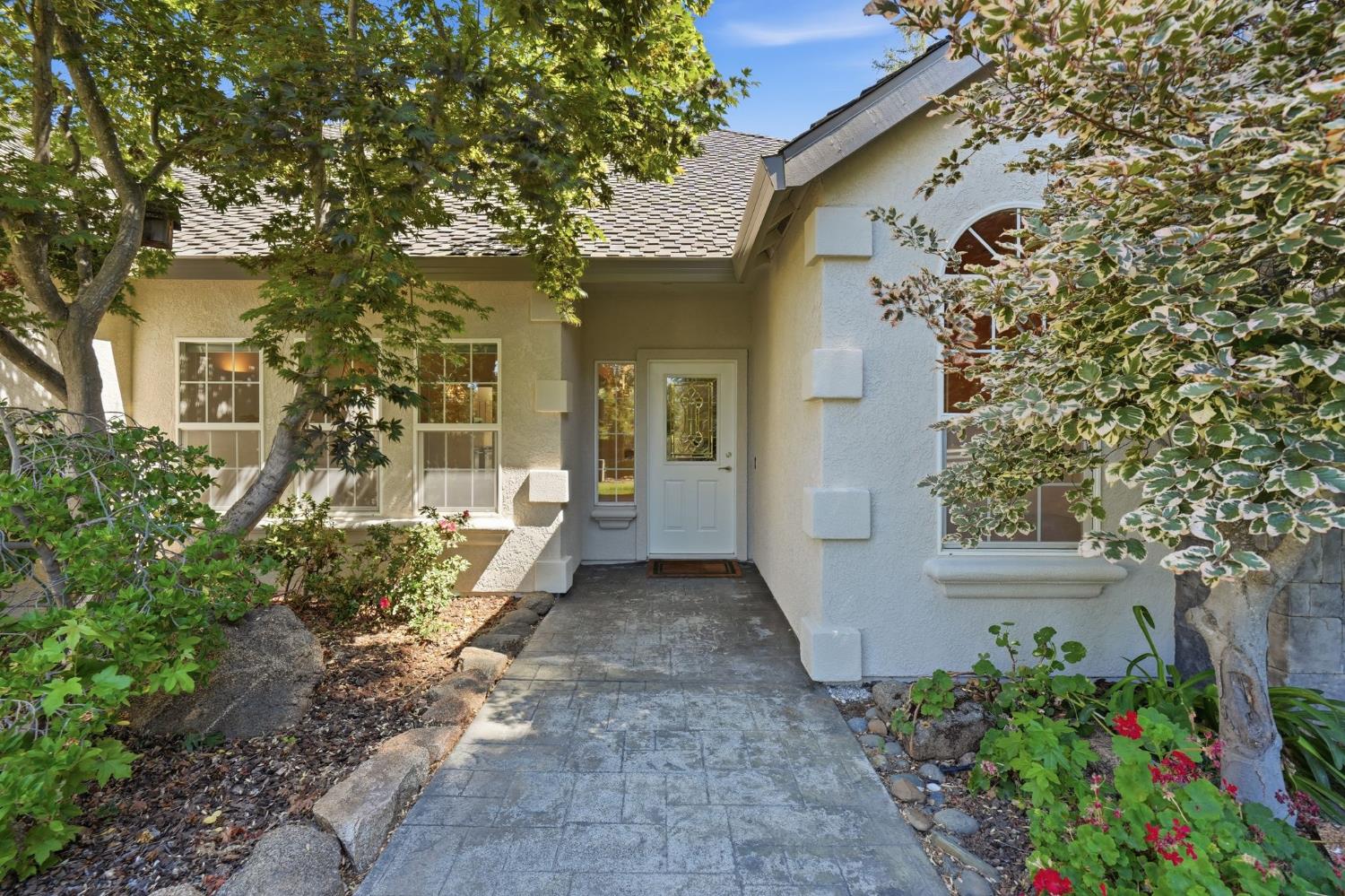 8830 Balmoral Drive — photo
