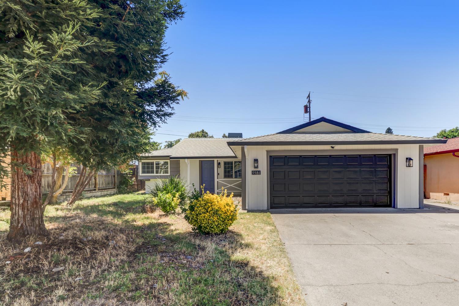 5986 Marlin Circle — photo
