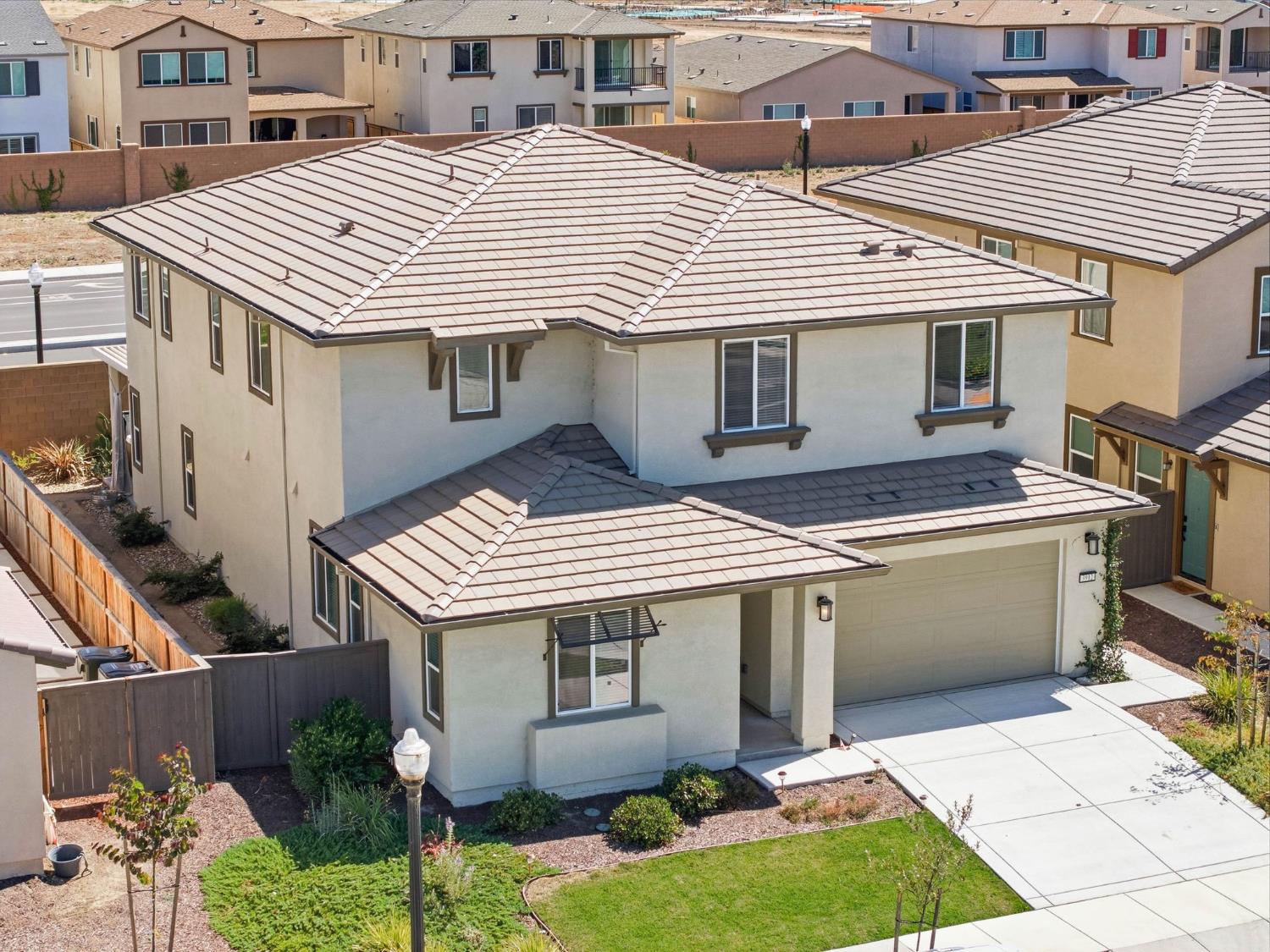 3912 Azul Way — photo