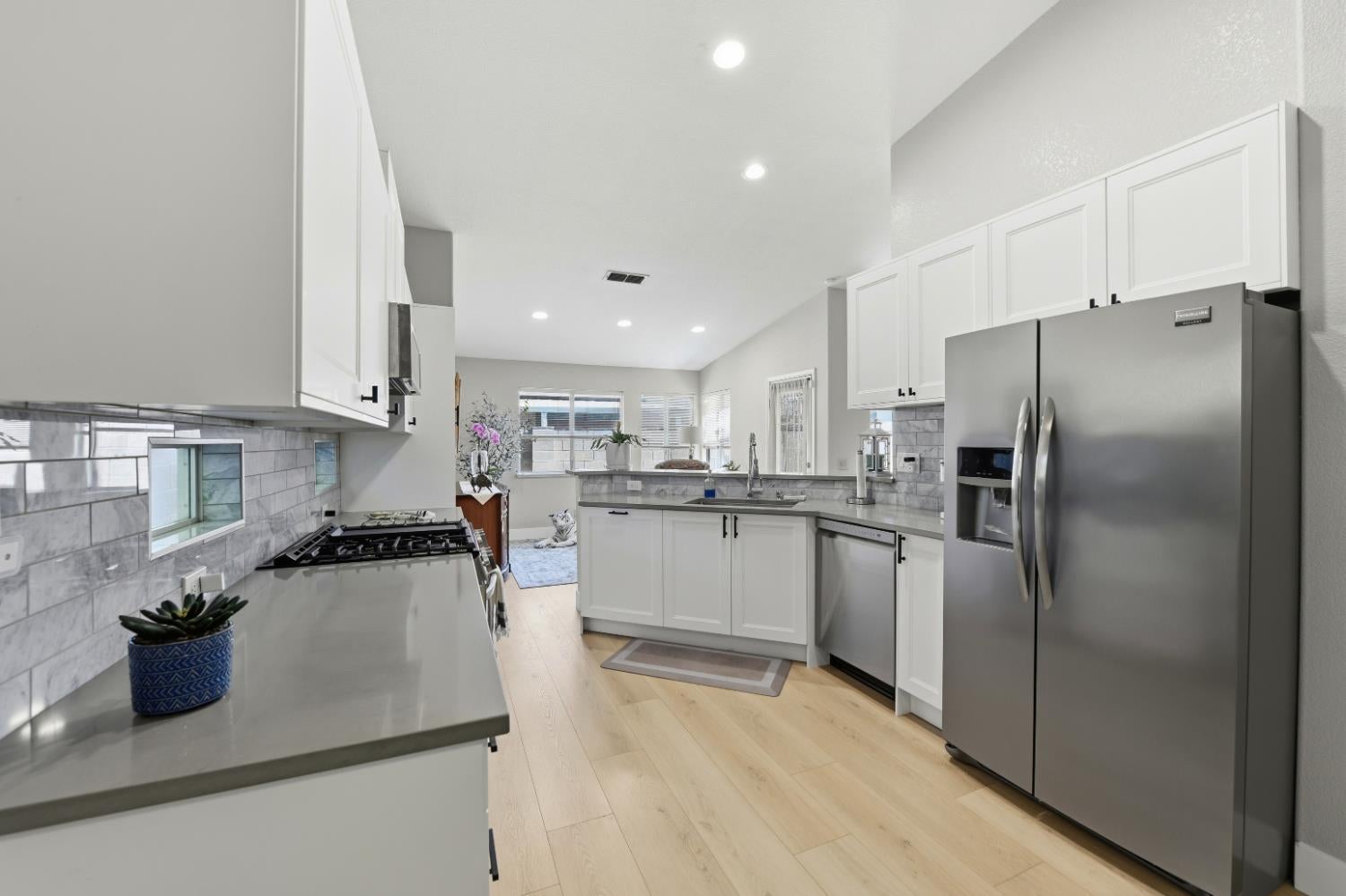 7112 Sunpace Lane — photo
