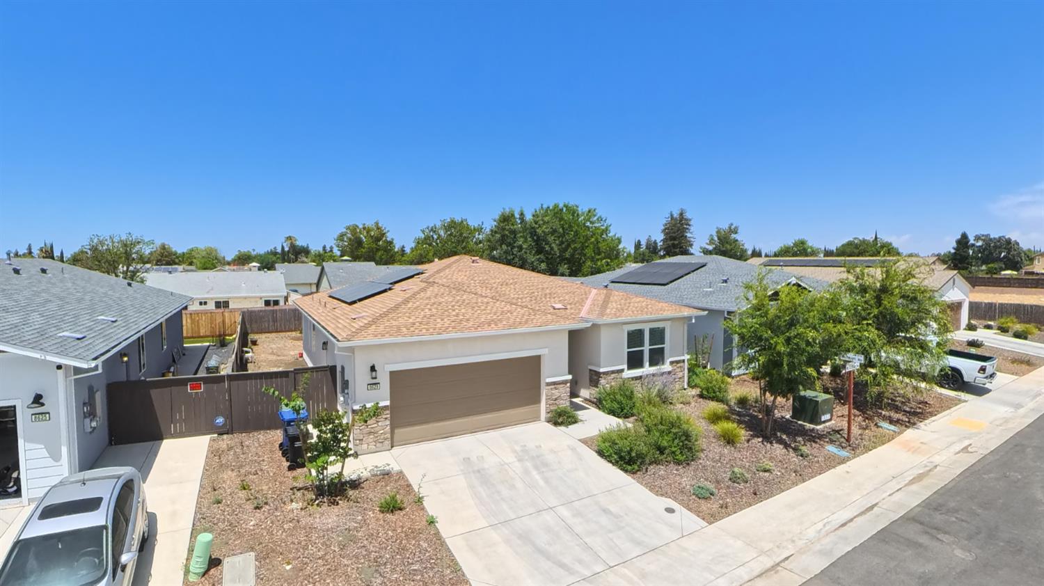 8629 Mccloud River Way — photo