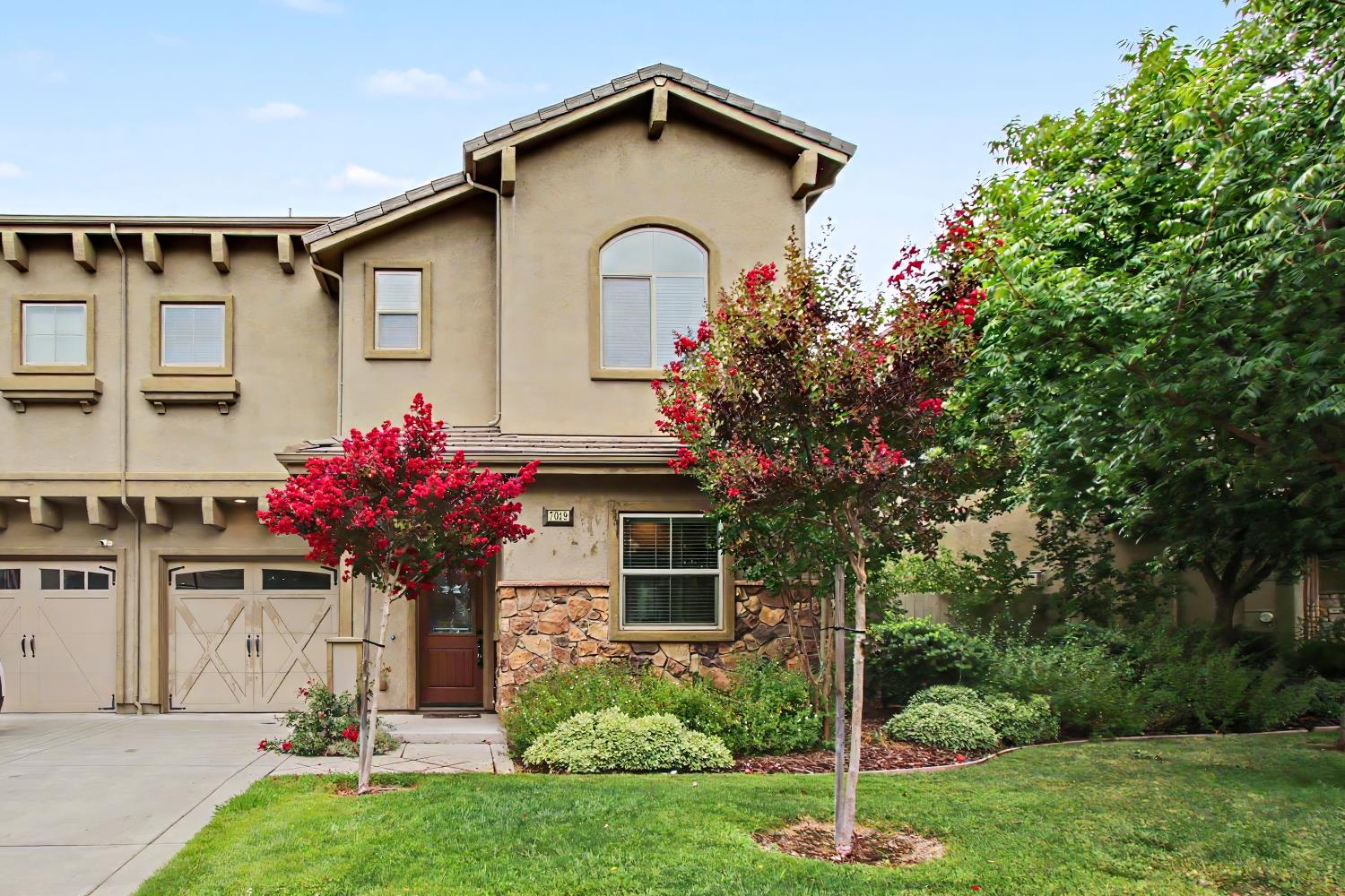 7019 Orchard Circle — photo