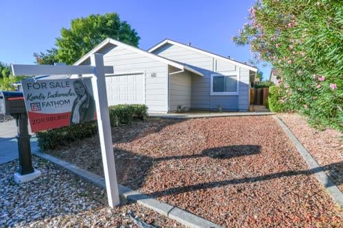 2251 Green Blossom Court — photo