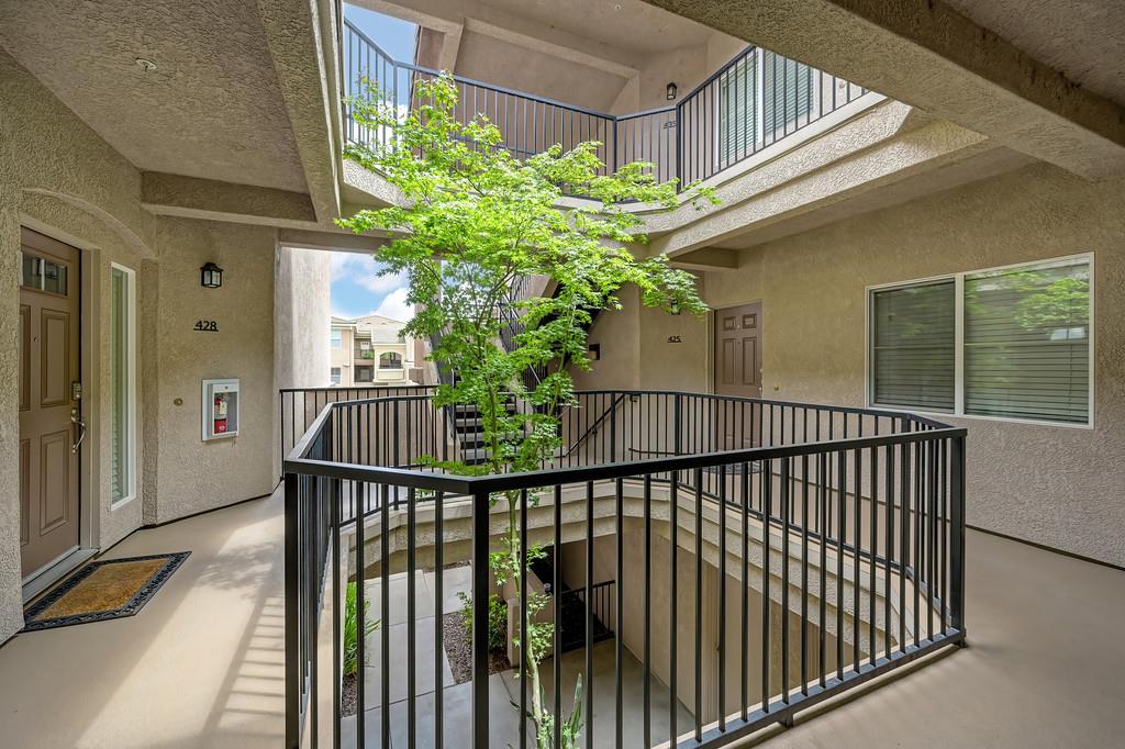 400 Moon Circle 427 — photo