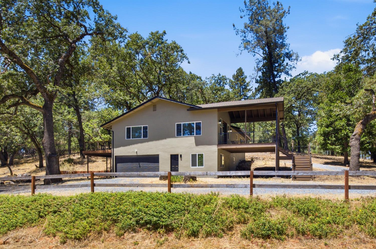 2202 Big Nugget Court — photo